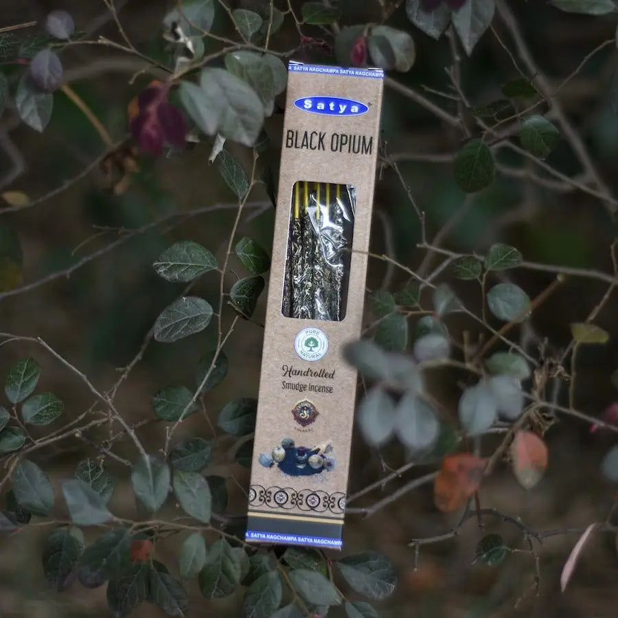 Satya White Sage & Lavender Incense Sticks - Dark Opium